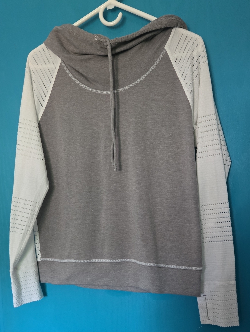 Athleta Gray and White Hooded Pullover Sweatshirt